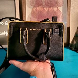 Michael Kors clutch crossbody